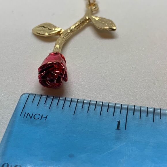 Beautiful Red Rose Pendant w/ Gold Stem& Chain (N2 - Picture 8 of 8